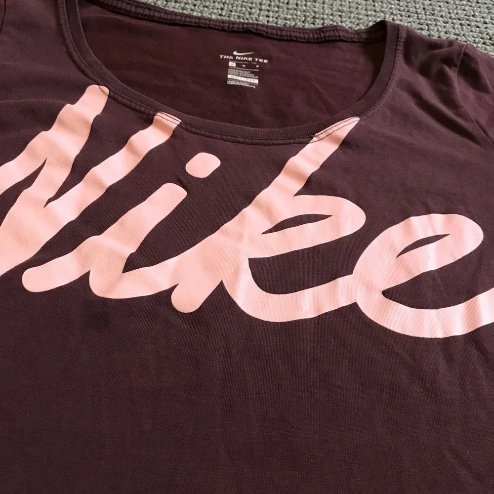 Nike scoop neck tee‎ medium womens